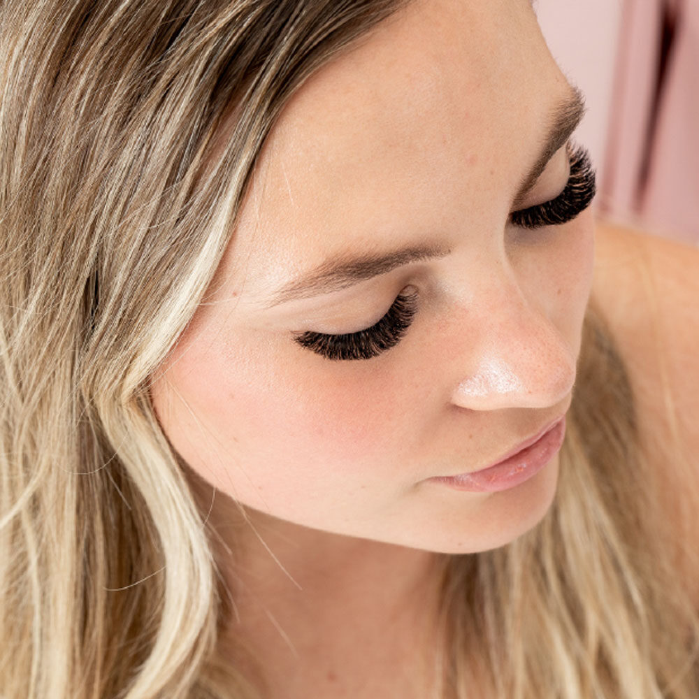 Volume eyelash extensions