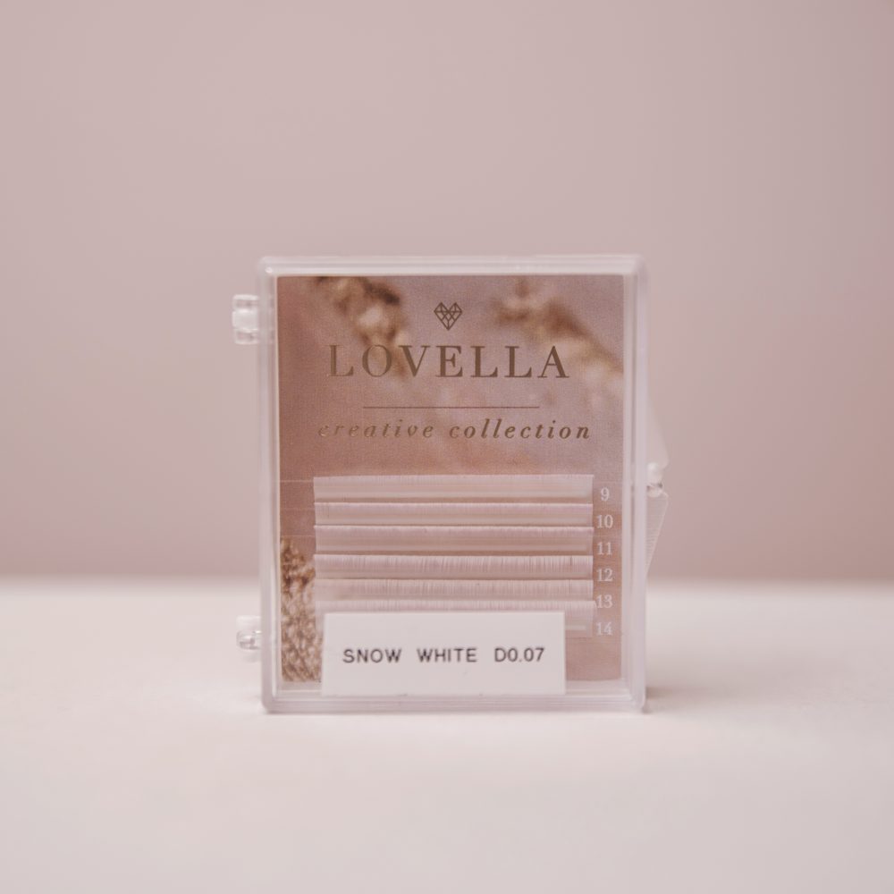 Creative Collection Lashes Snow White